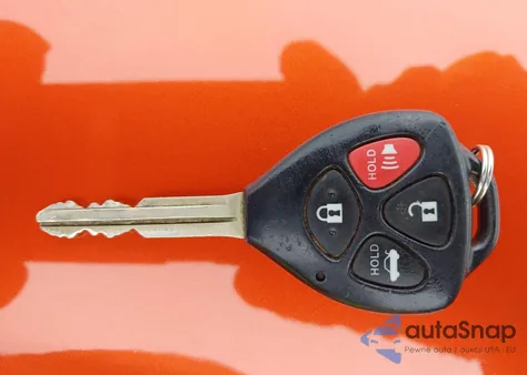 2013 Toyota Corolla S Special Edition z USA, uszkodzony, nr VIN 2T1BU4EEXDC096353